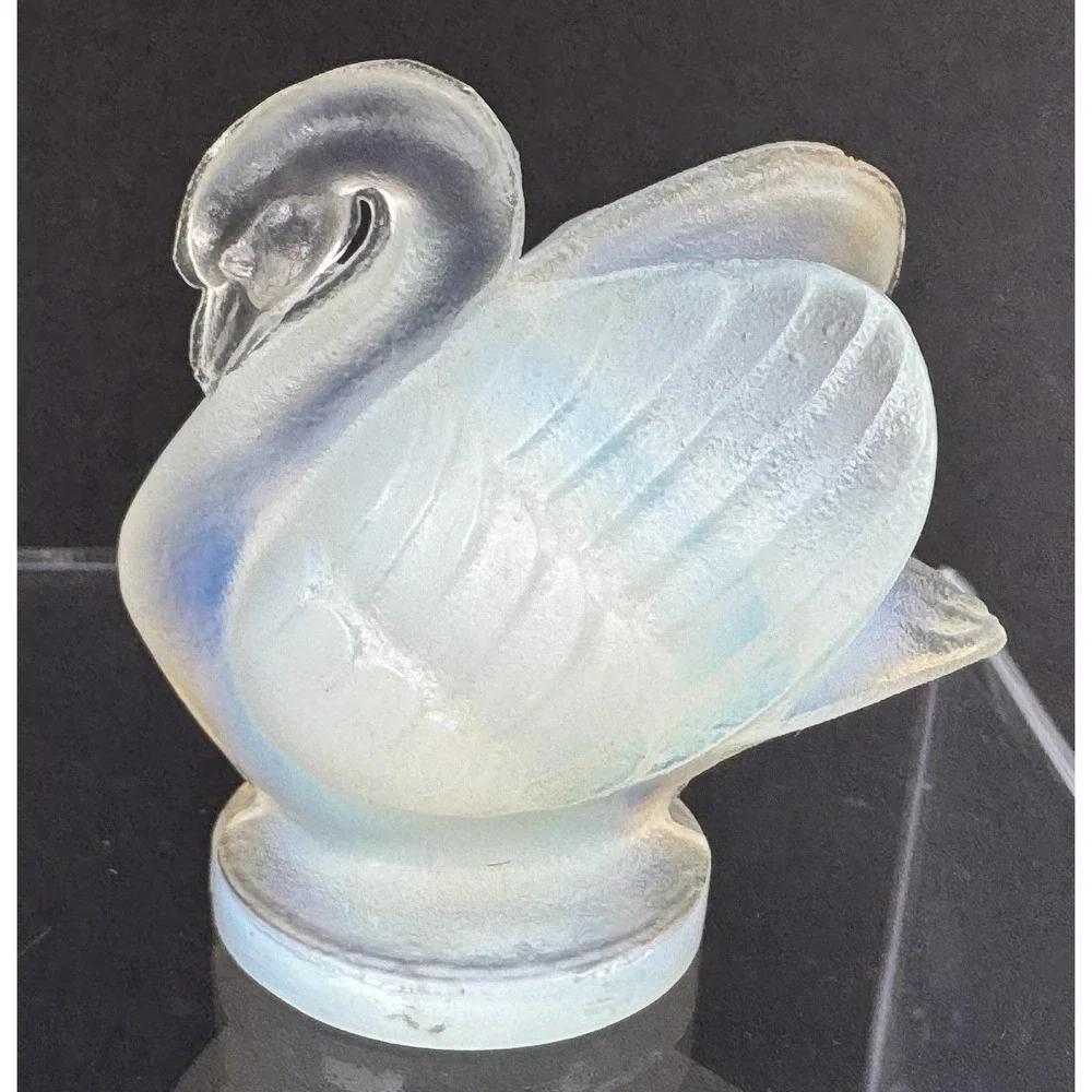 Sabino France Opalescent Art Glass Swan Figurine Signed Frosted Crystal 1.5